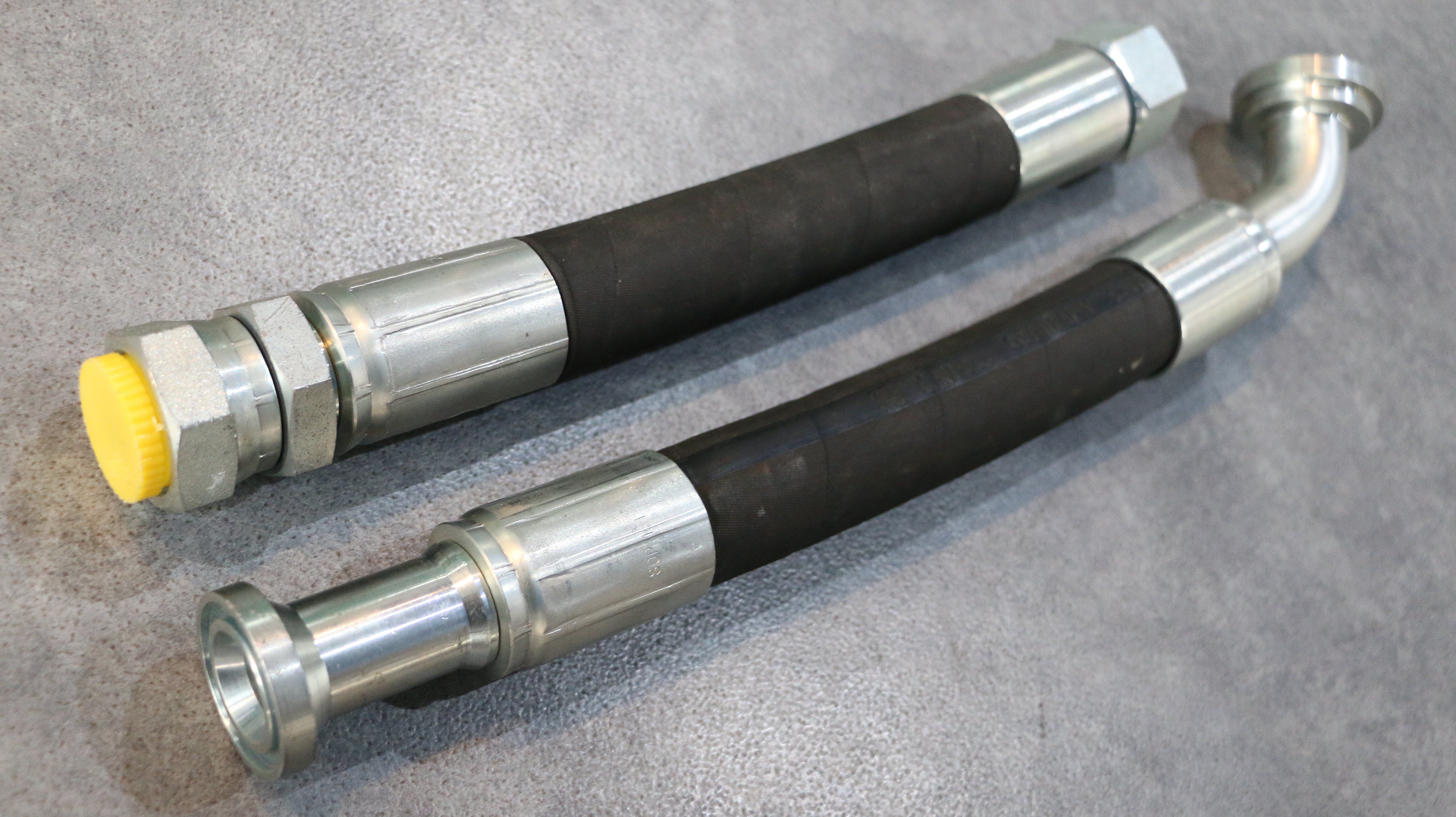 Обжим рукавов высокого давления для строительной техники