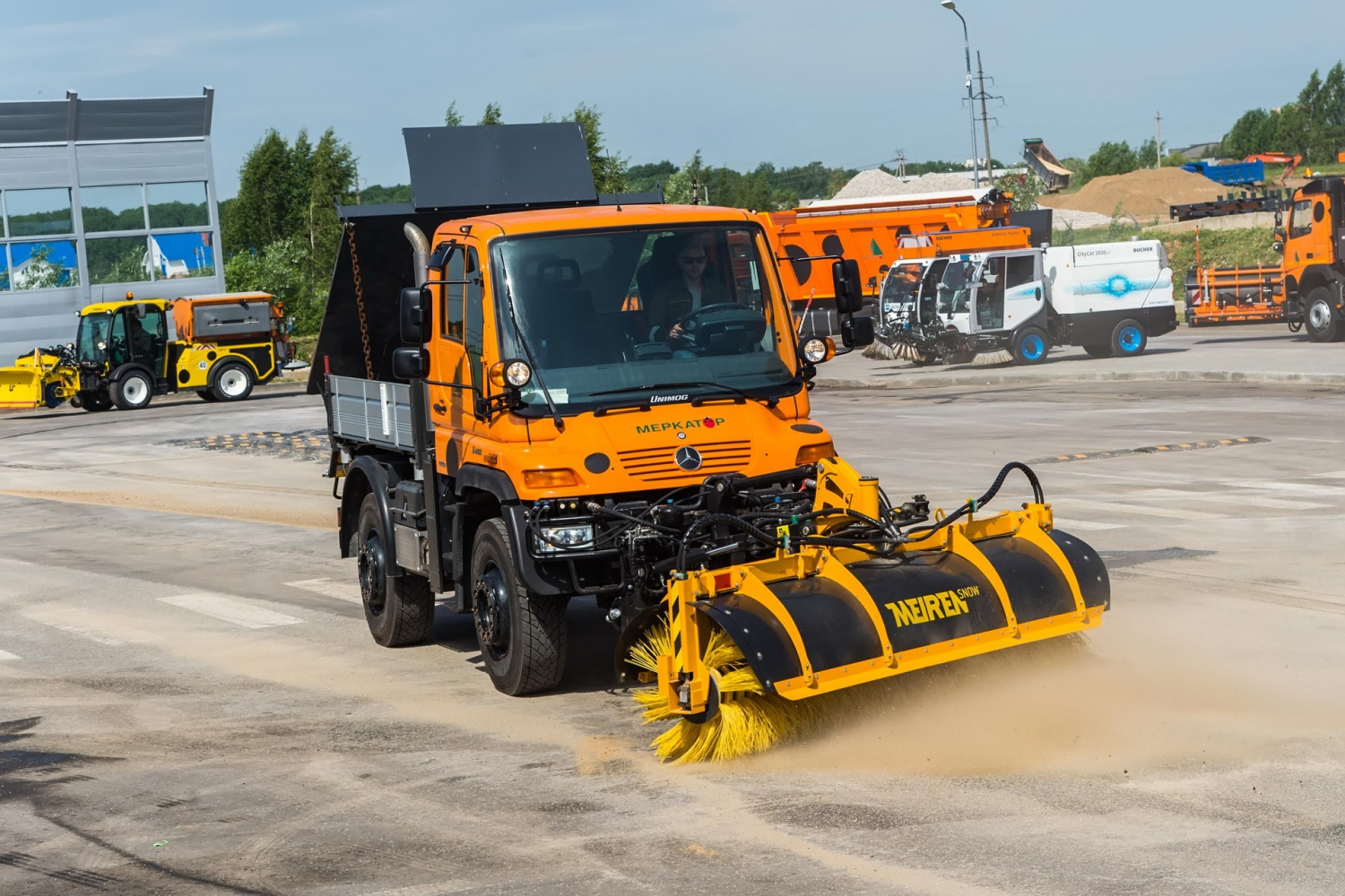 Спецтехника с рукавами высокого давления