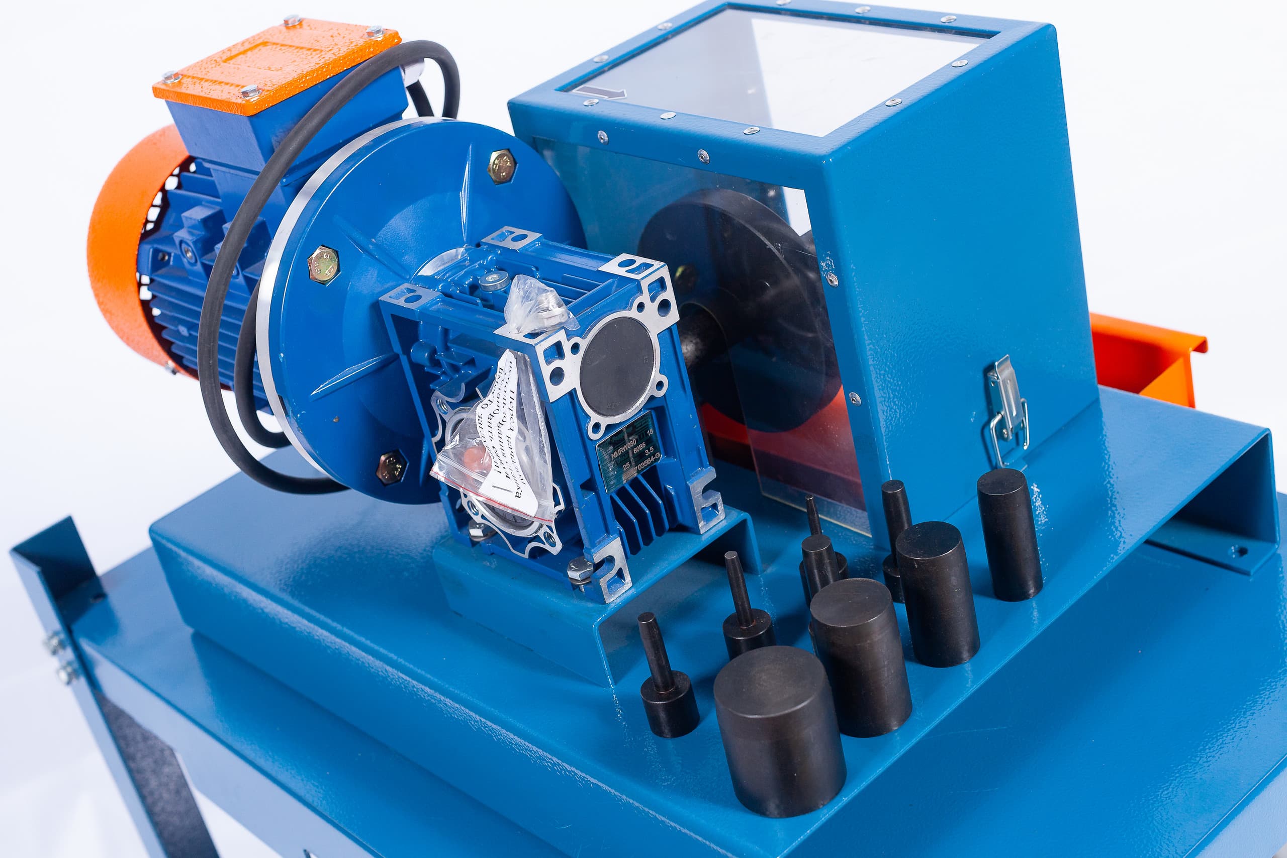 Станок РВД для окорки шлангов, вид сзади