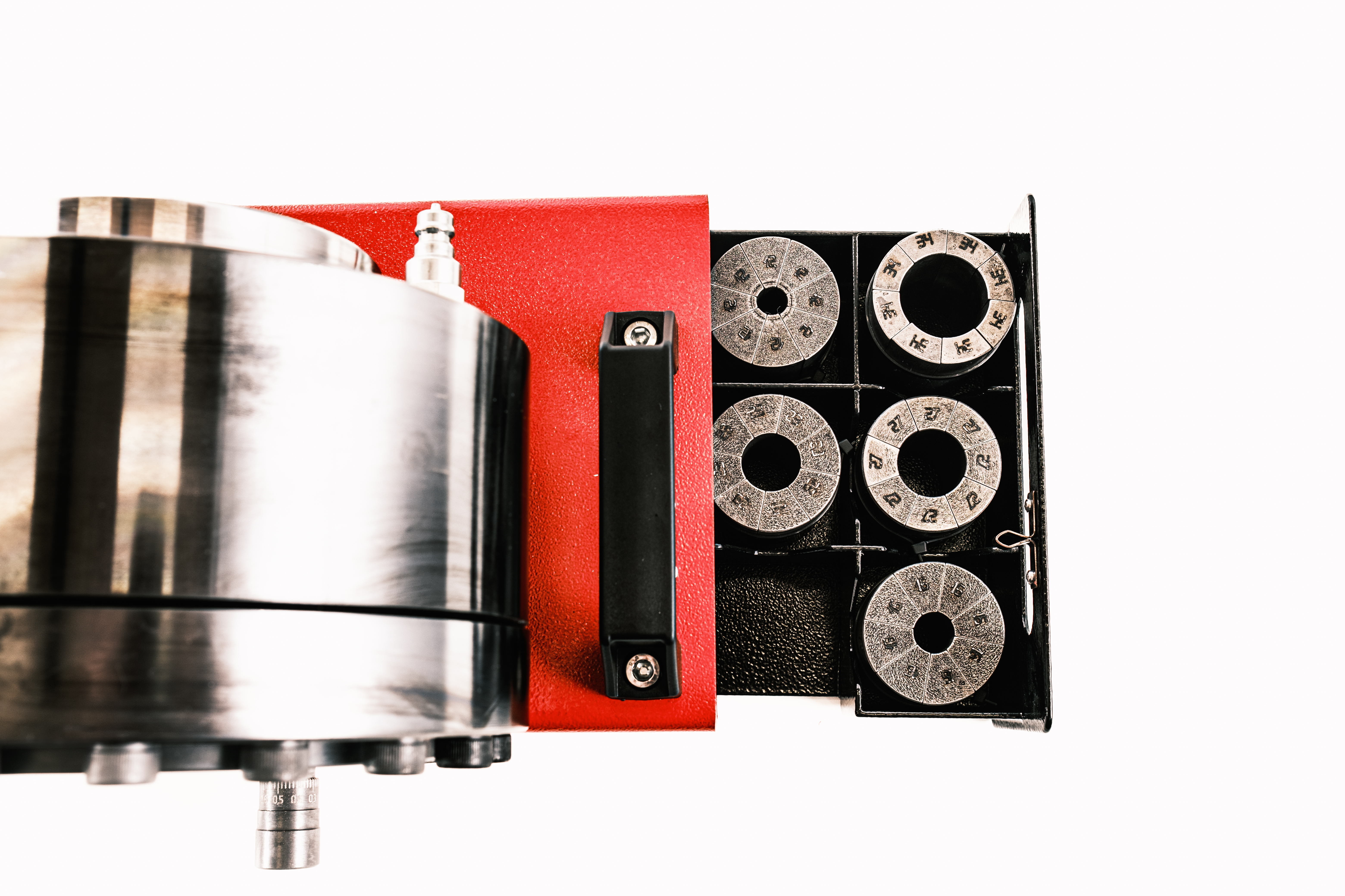 Мобильный ручной обжимной пресс РВД до 1,25 дюйма (32 мм) с отсеком для кулаков